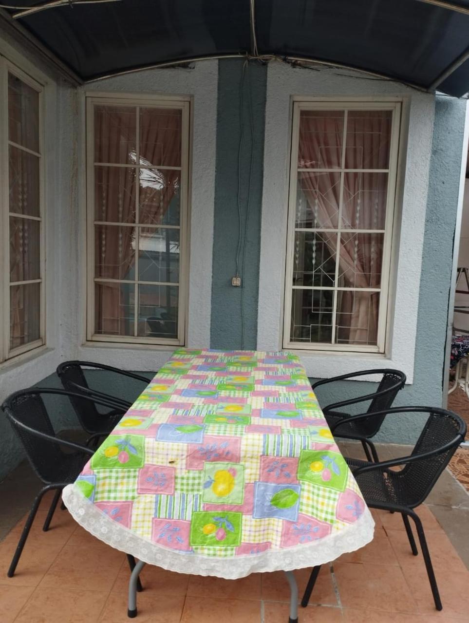 Vila Princess,Sentul 4Bedroom Dan Tenda Camping,Private Pool, Tenis Meja, Mini Billiard, Karaoke, Ayunan,Bbq, 08Satu3 80Satu6 4Satu5Satu Μπογκόρ Εξωτερικό φωτογραφία