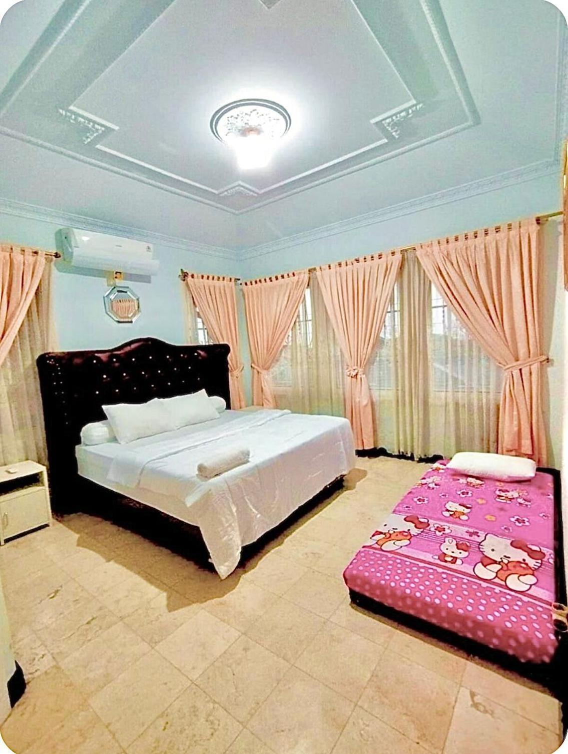 Vila Princess,Sentul 4Bedroom Dan Tenda Camping,Private Pool, Tenis Meja, Mini Billiard, Karaoke, Ayunan,Bbq, 08Satu3 80Satu6 4Satu5Satu Μπογκόρ Εξωτερικό φωτογραφία