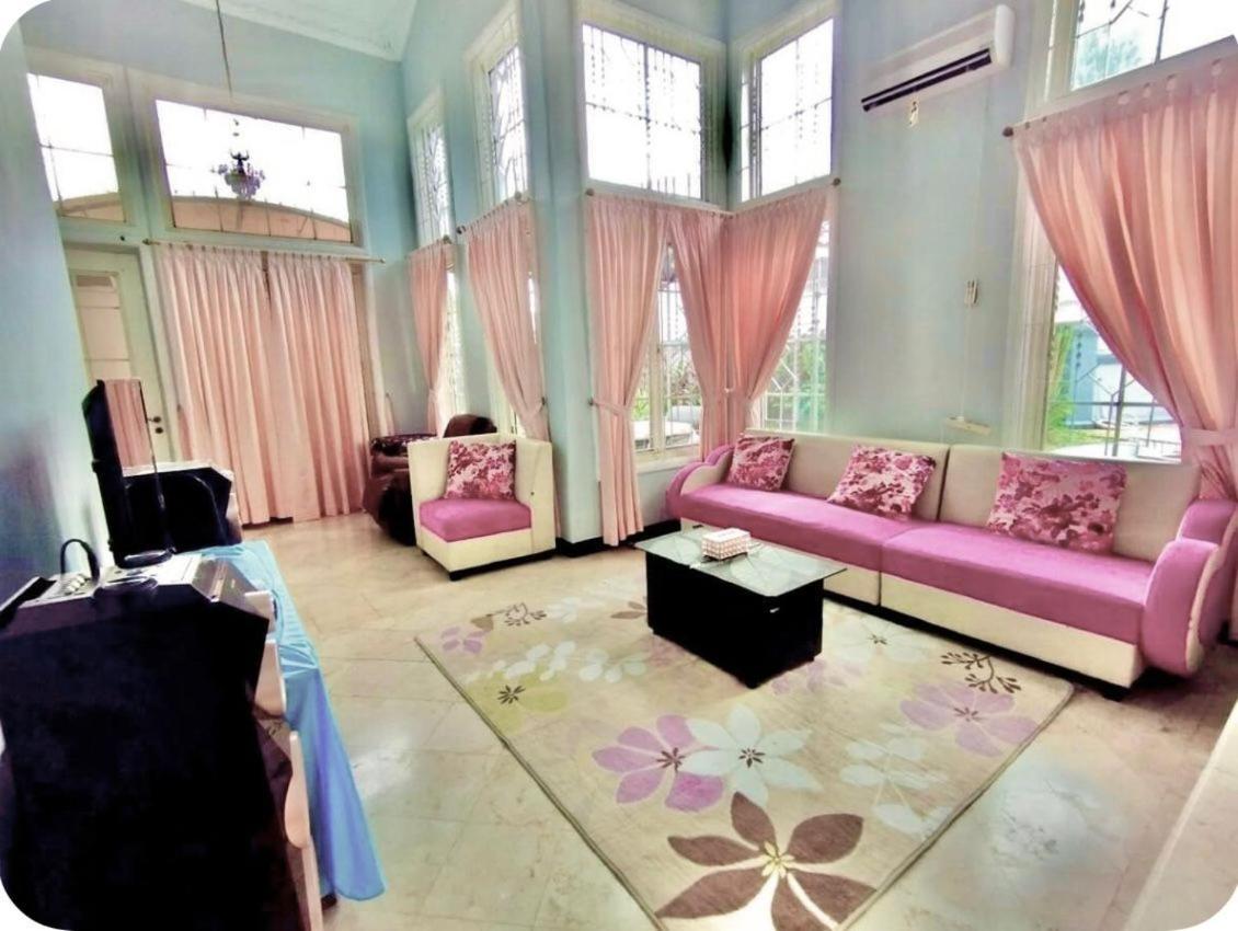 Vila Princess,Sentul 4Bedroom Dan Tenda Camping,Private Pool, Tenis Meja, Mini Billiard, Karaoke, Ayunan,Bbq, 08Satu3 80Satu6 4Satu5Satu Μπογκόρ Εξωτερικό φωτογραφία